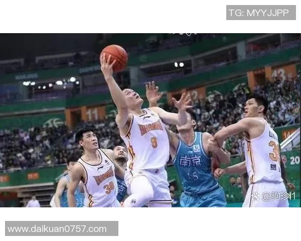 南京篮球队的转型之路:从传统强队到现代战术的深度解析 南京篮球队的转型之路:从传统强队到现代战术的深度解析